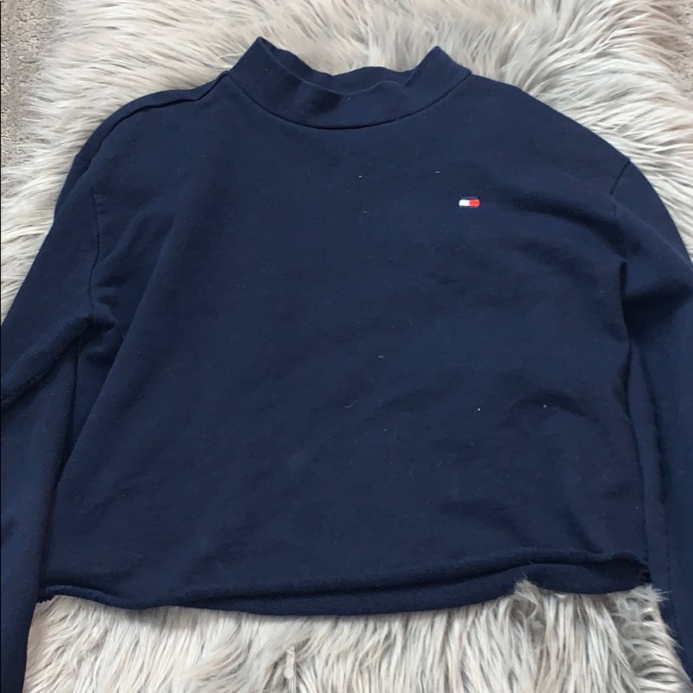 navy crop top